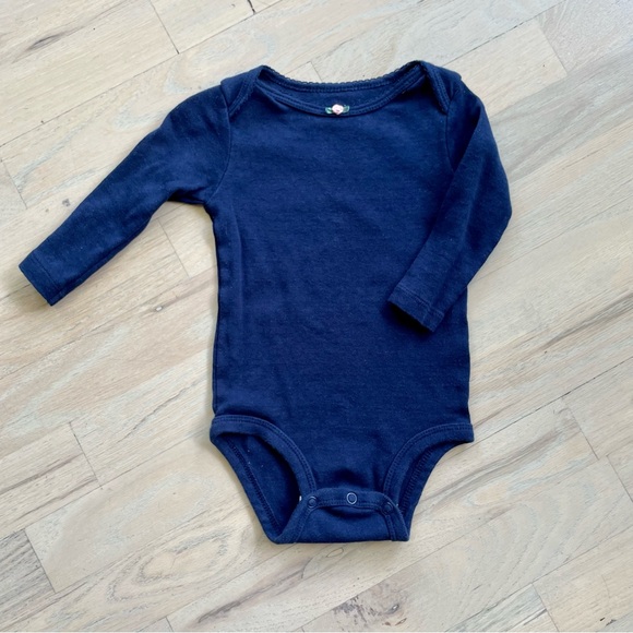 Carter’s Onesie | Size: 6 Months - Picture 1 of 5